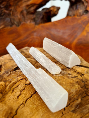 
                
                    Load image into Gallery viewer, Satin Spar Selenite Crystal Vegan - Alit Cosmetics Made_in_Australia - Toxin Free
                
            