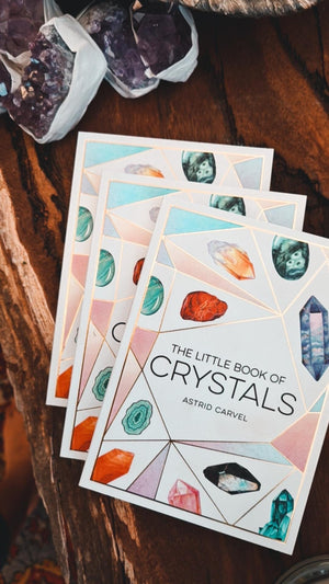 
                
                    Load image into Gallery viewer, The Little Book of Crystals Vegan - Alit Cosmetics Made_in_Australia - Toxin Free
                
            